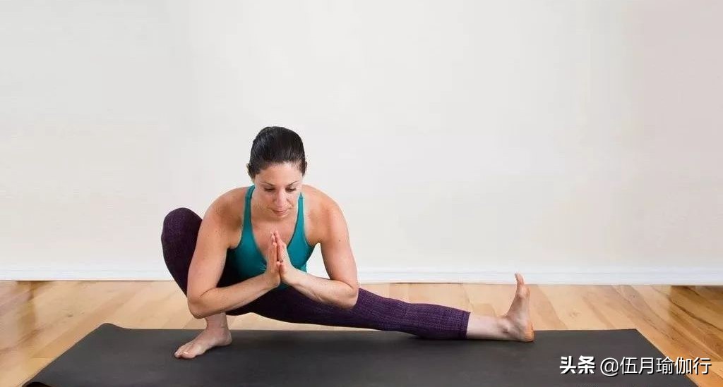 初学者横叉下不去怎么练,10个动作循序渐进做横叉