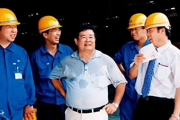 曹德旺是多少岁发家的,马云王健林曹德旺是白手起家的吗