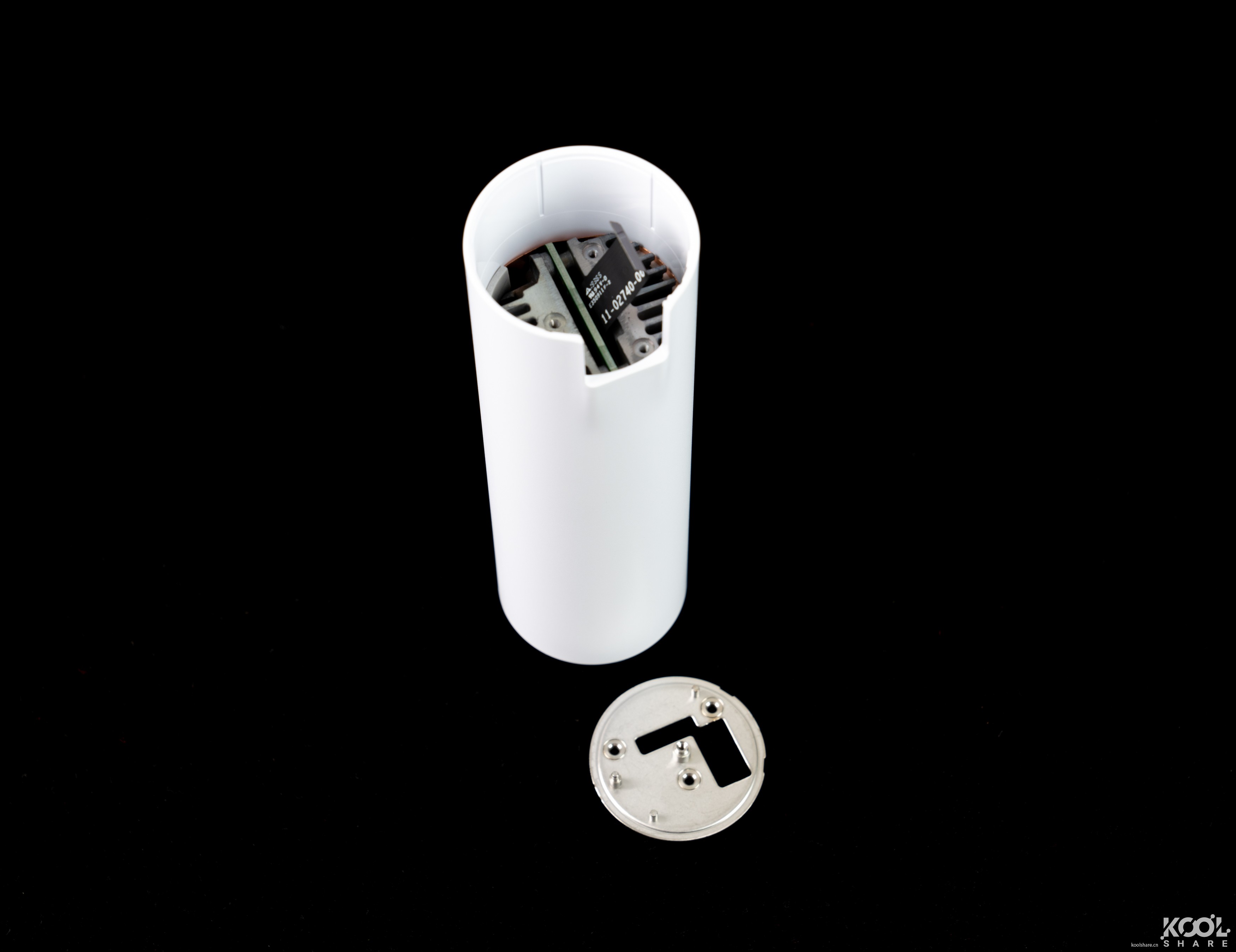 一台小巧精致的AP，UBNTUniFiAPFlexHD开箱拆解评测