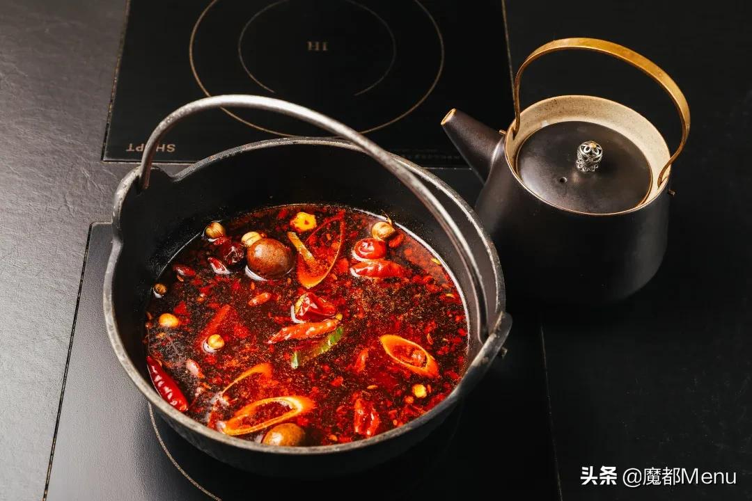 把台式锅物带来魔都，将温暖与美味传递给来到这里的客人