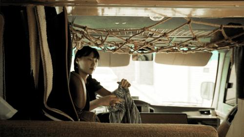 互联网大厂情侣辞职，爆改12㎡房车：不买房也可以很快乐