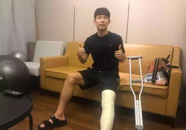 上港杨世元防线,上港后腰杨世元