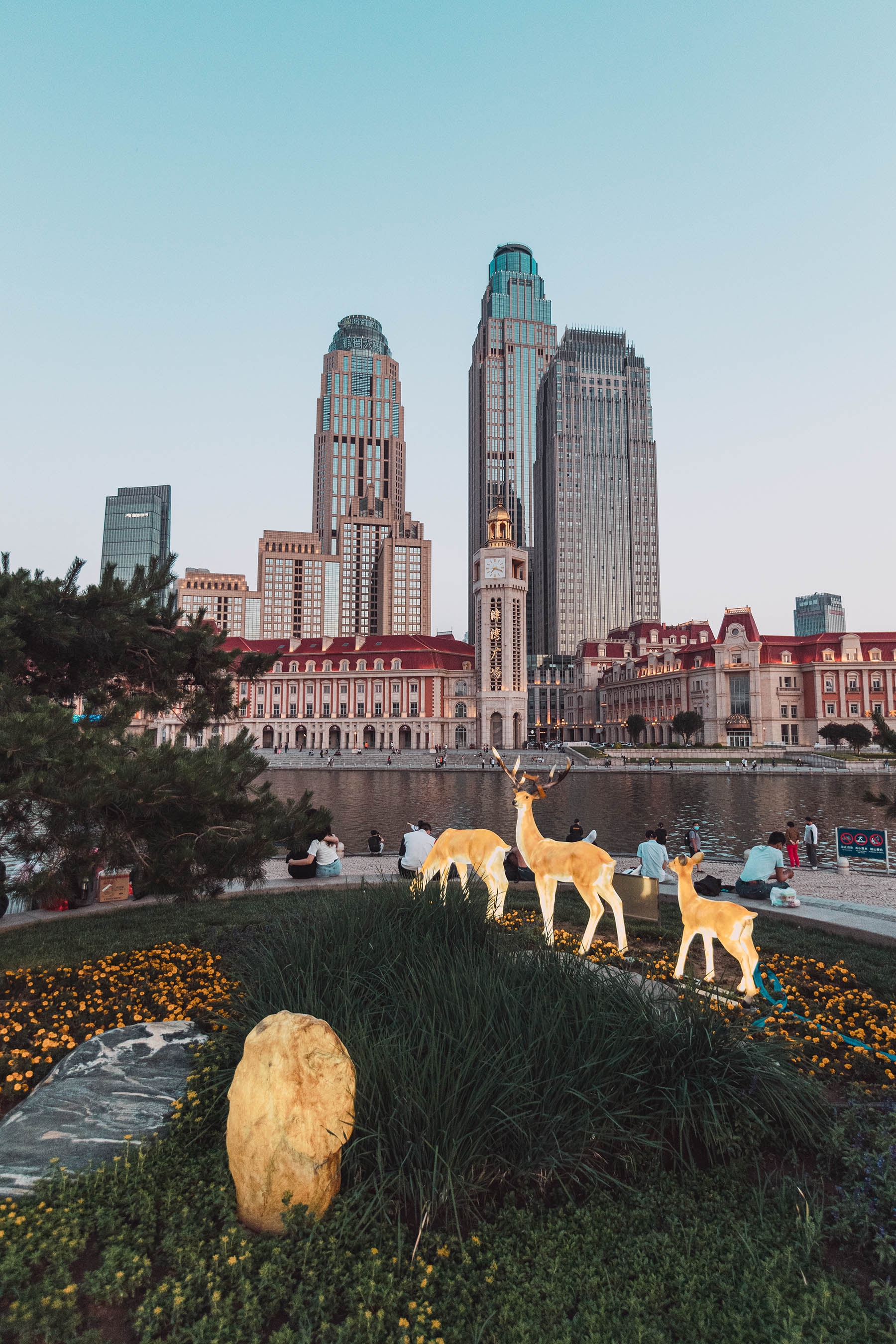 天津解放北路离哪个景点近,外滩为何被叫做远东华尔街