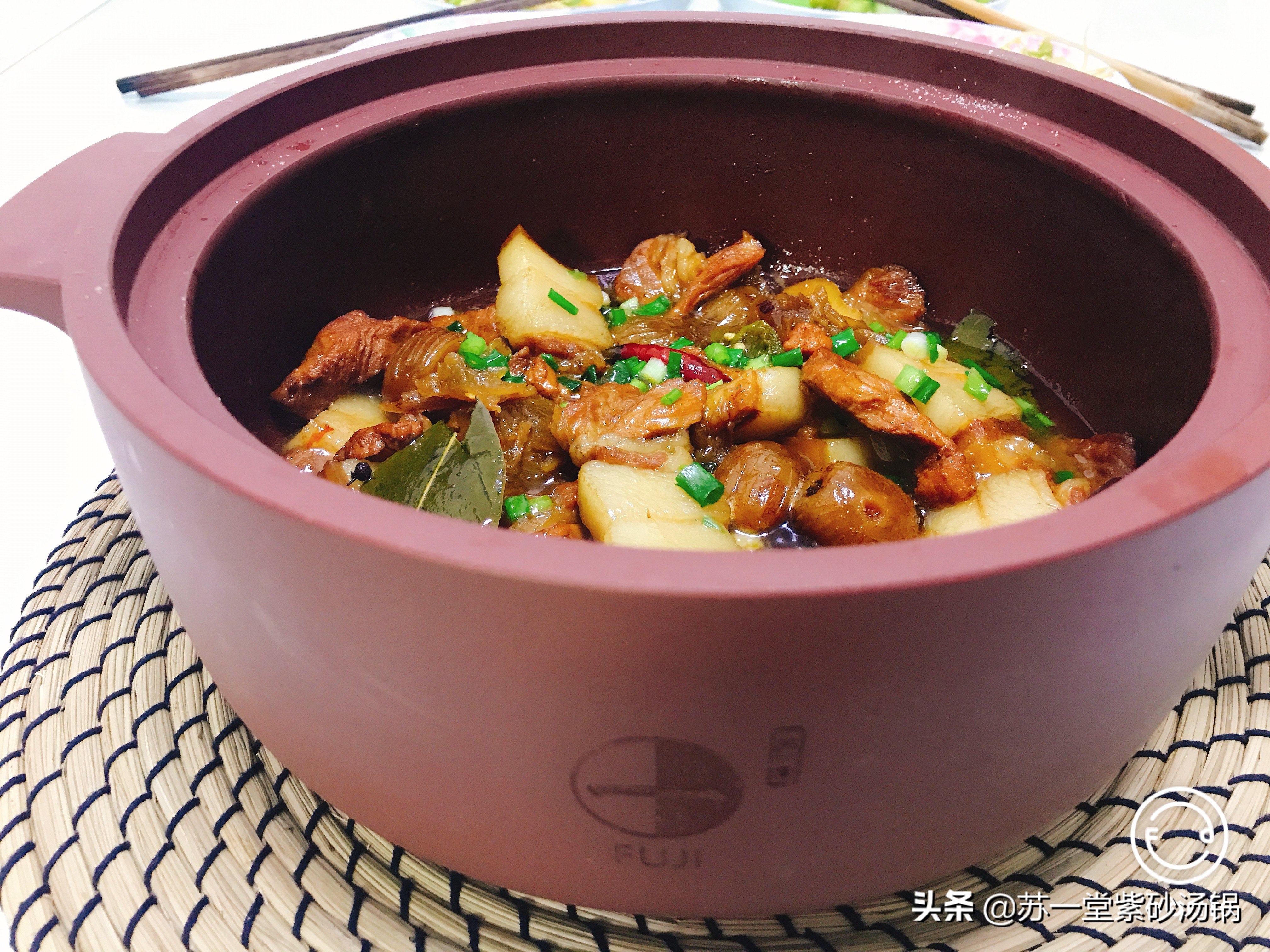 紫砂锅煲汤真假辨别,买什么材质的紫砂锅好呢