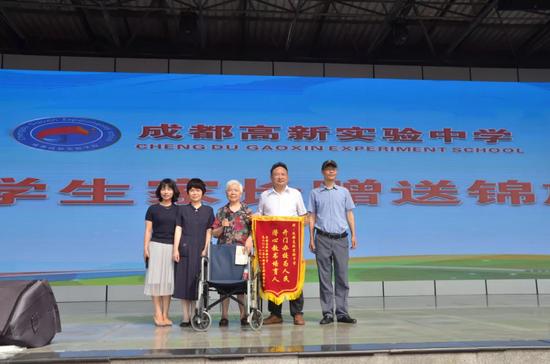 大刀阔斧搞改革:潘先根与成都高新实验的这十年