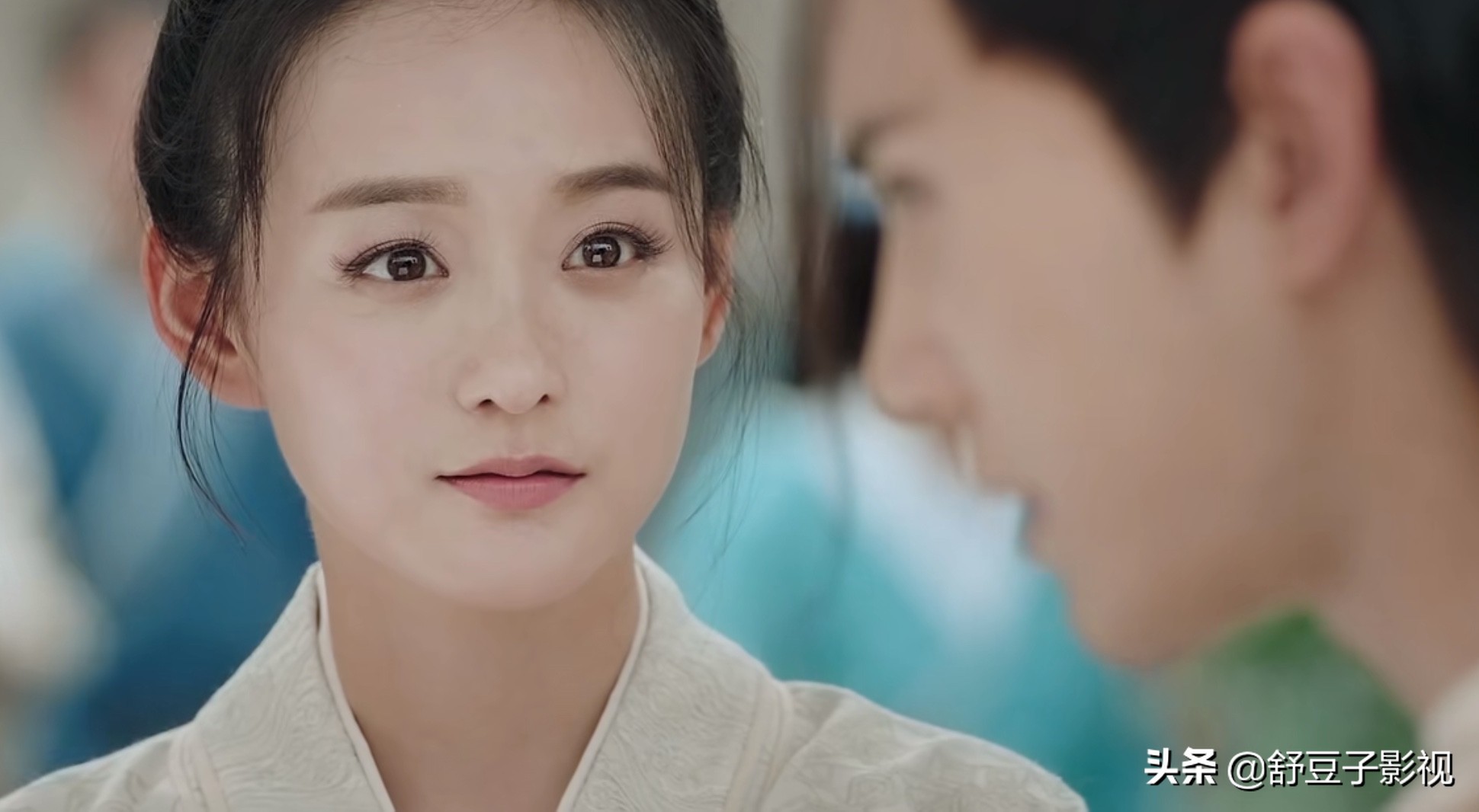 男主帅气得一塌糊涂,男主很帅在女主眼里很丑的小说