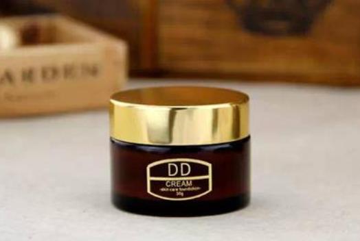 bb霜cc霜和隔离霜用哪个好,bb霜cc霜和遮瑕霜隔离霜区别