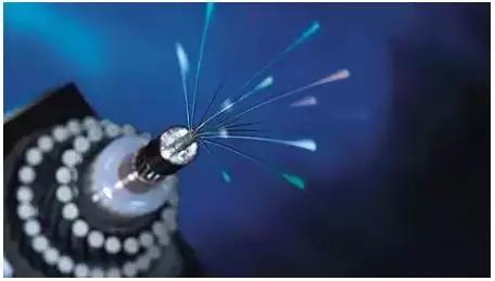 海底光缆是怎么铺设的,海底光缆如何维护