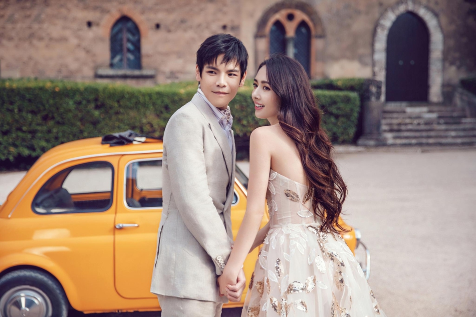 郭碧婷向佐婚纱照图片,郭碧婷向佐婚后照片