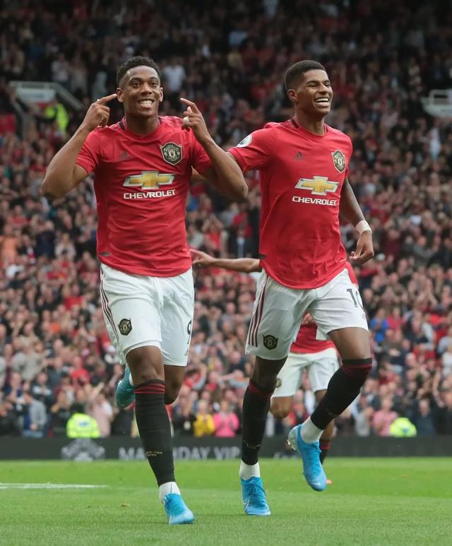 曼联超燃集锦,红魔曼联十大逆转集锦