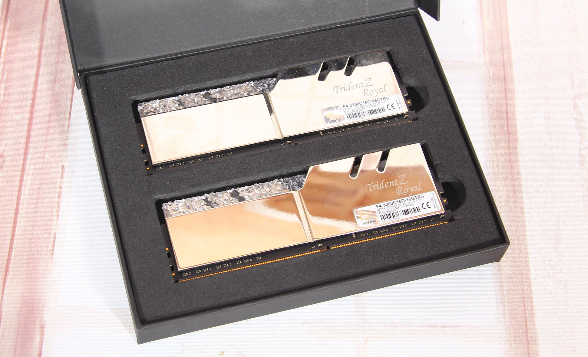 uhd630和uhd750差距,显卡uhd730和gtx1630对比