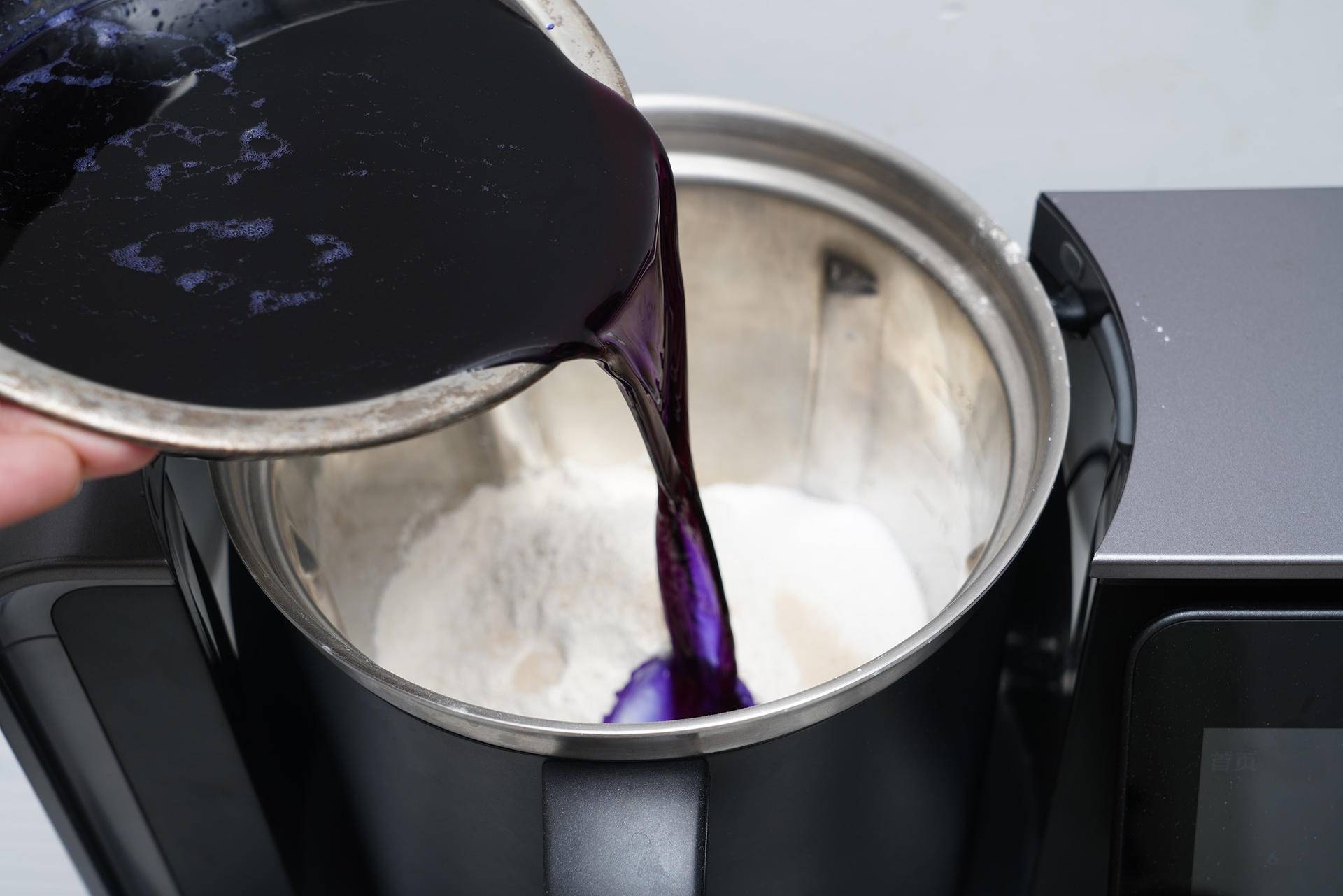 用自动机器炒菜的餐厅,自动炒菜料理机真实感受