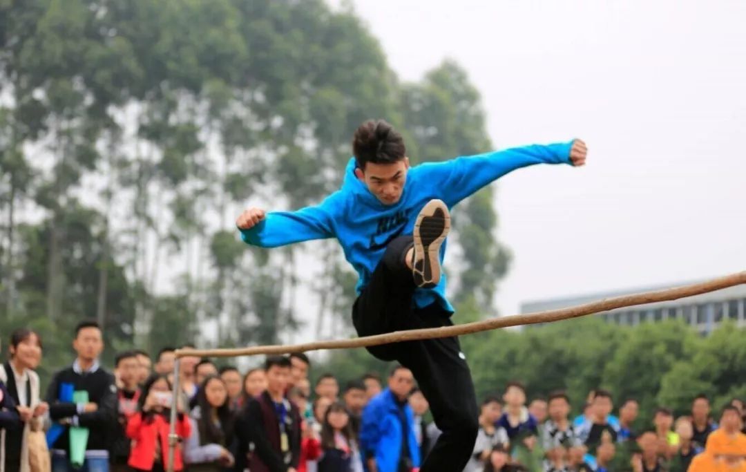 閿﹀煄鐨囧璐垫棌瀛﹂櫌,鎴愰兘閿﹀煄璐垫棌瀛﹂櫌