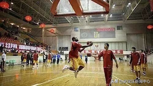 公共运动场地,成都室内大型运动场地