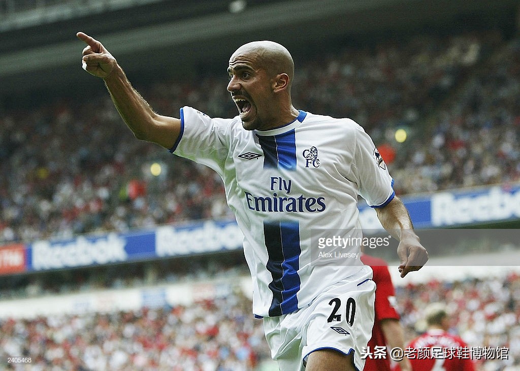 脚踏虎爪靴的神奇巫师，35岁参加世界杯，41岁复出只为母队上座率