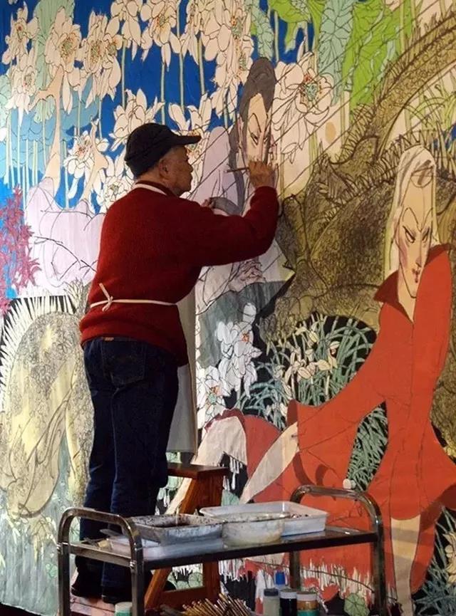 他96岁调侃这个世界，“趁我没死，快来夸我”，衣袖一挥暗香涌动