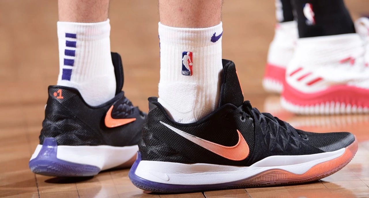 WEN赛场|勇士双核遇到雷霆双星那双鞋是你的最爱?