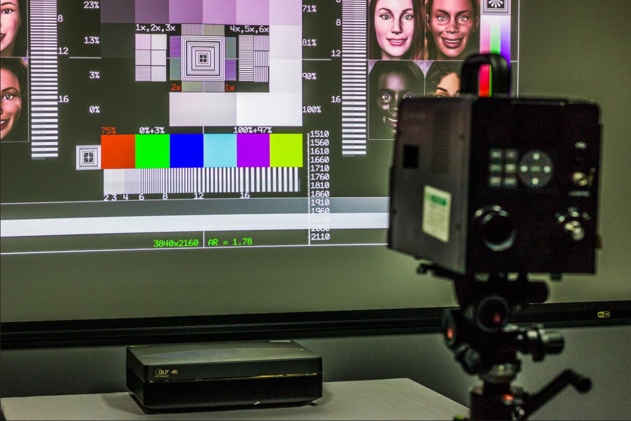 长虹激光电视v8s和x6u对比,长虹激光电视V7评测