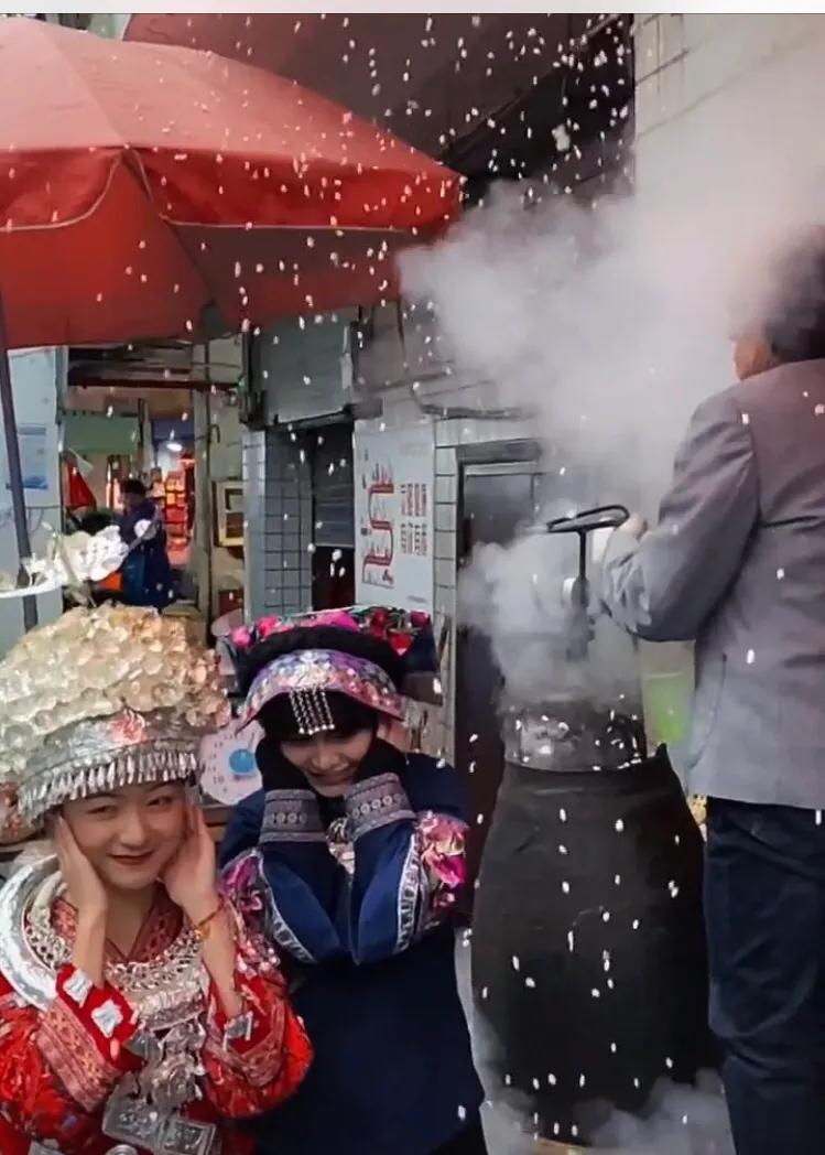 爆米花网红大叔抖音,爆米花大叔变装视频最火