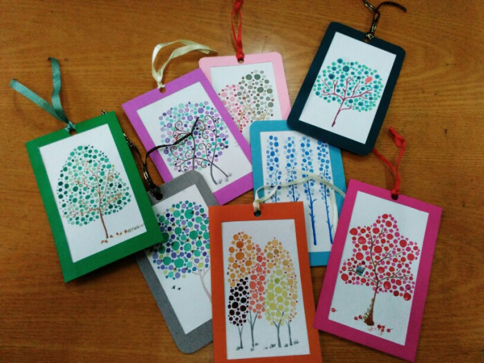 小孩子自己就能做的书签特别简单,自制简单又好看的阅读书签