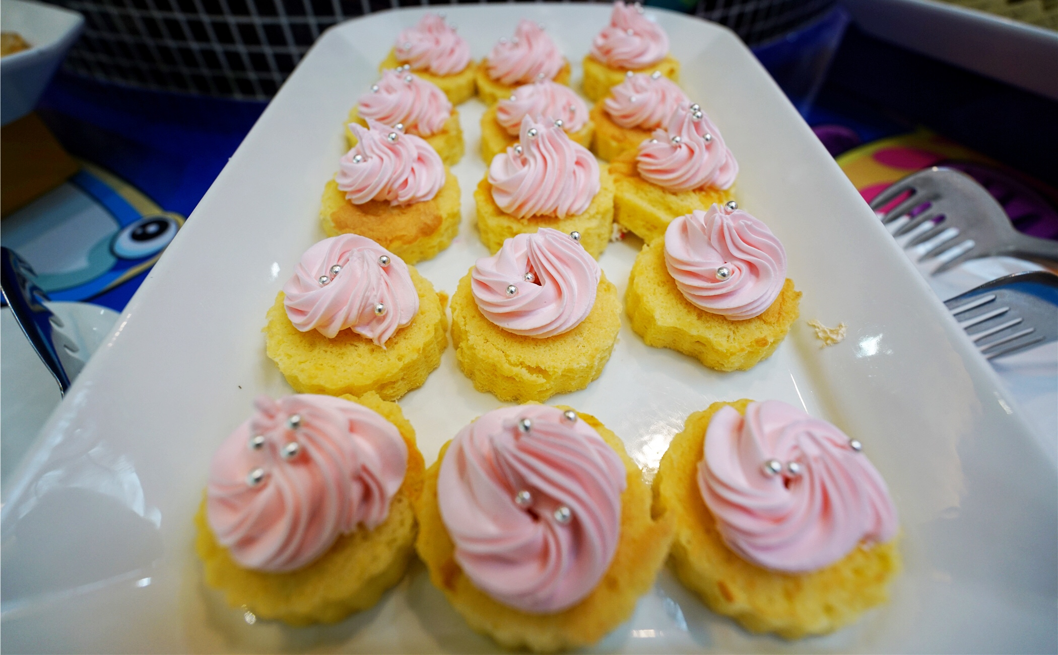 大螃蟹海鲜自助餐推荐,三家平价海鲜自助推荐