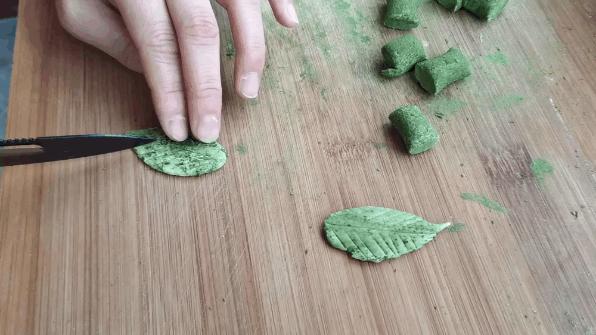 家里老人过大寿寿桃,老人过生日做几个寿桃