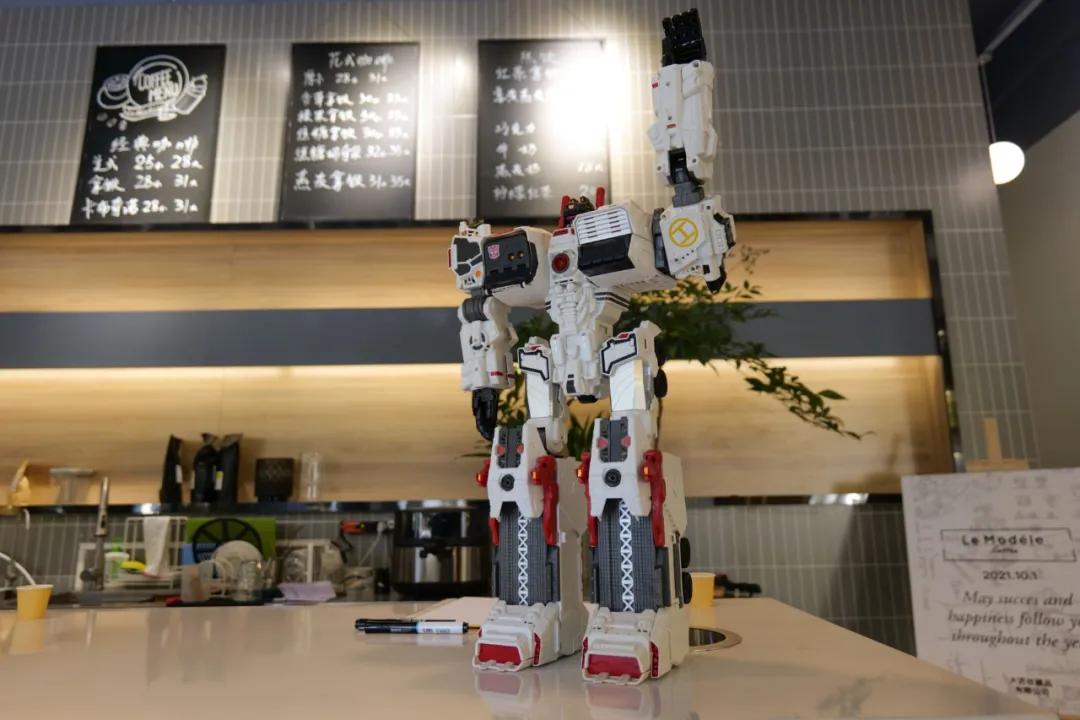 上海模型爱好者的新“圣地”：LeModeleCoffee探店