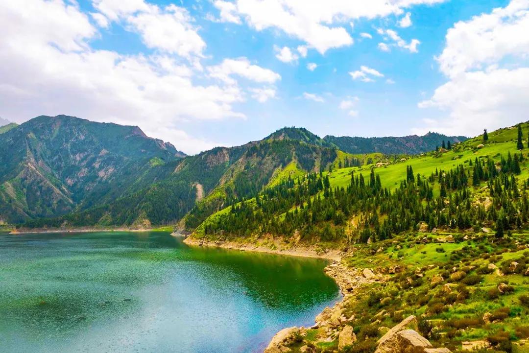 适合夏天去旅游的自驾路线,适合夏季的自驾游路线推荐