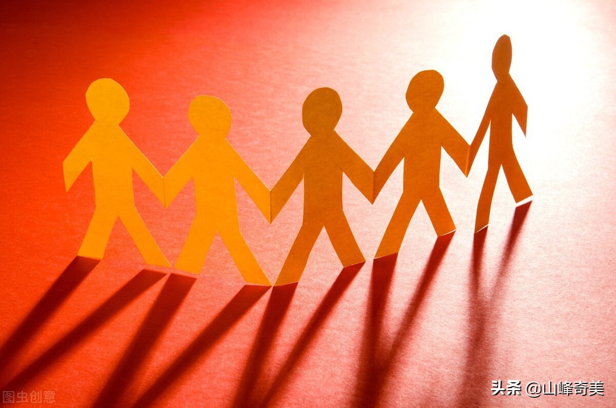 学会赞美一个人或一件事,赞美往往能够让一个人变得更完美