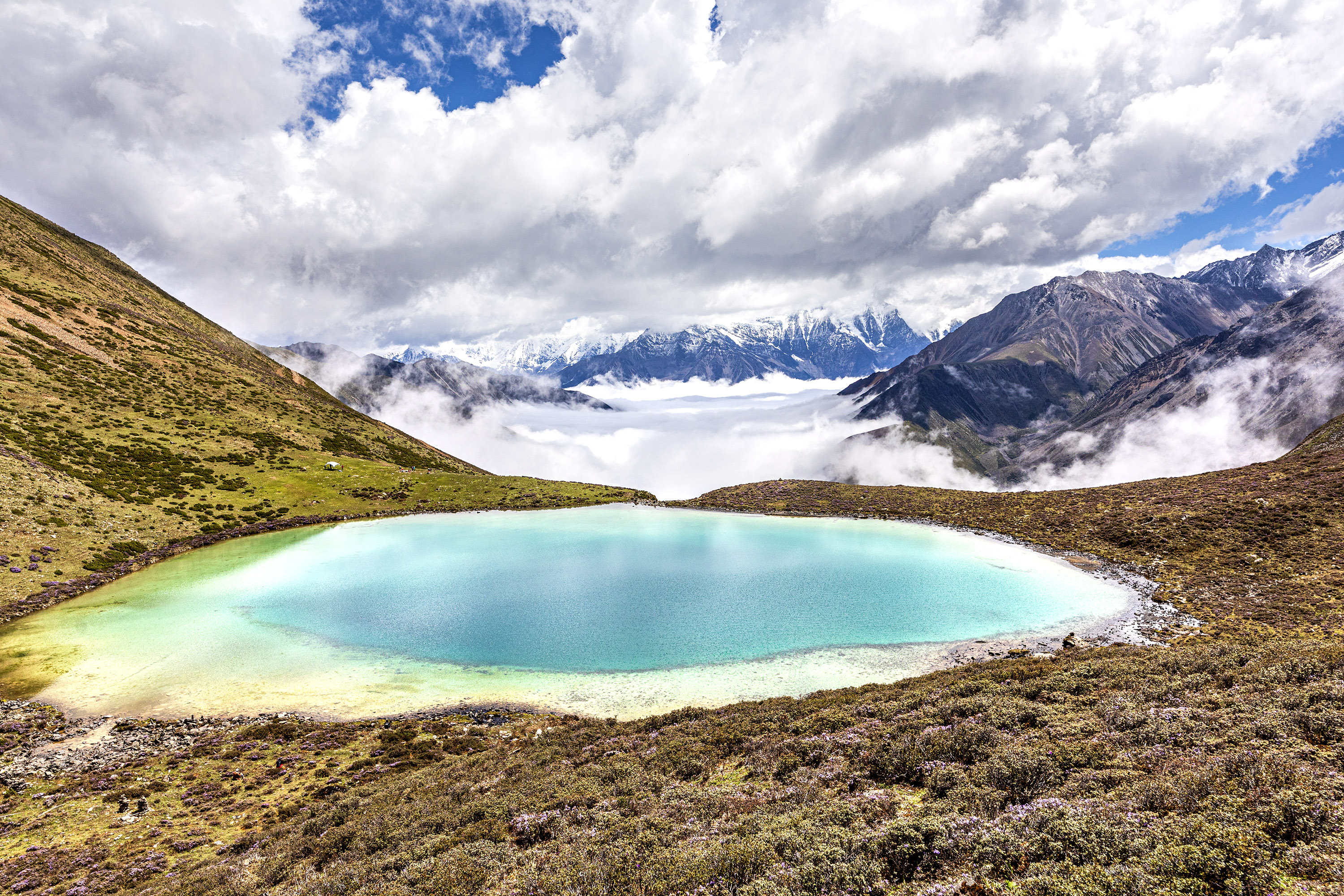 贡嘎雪山自由旅拍,里索海贡嘎雪山全景