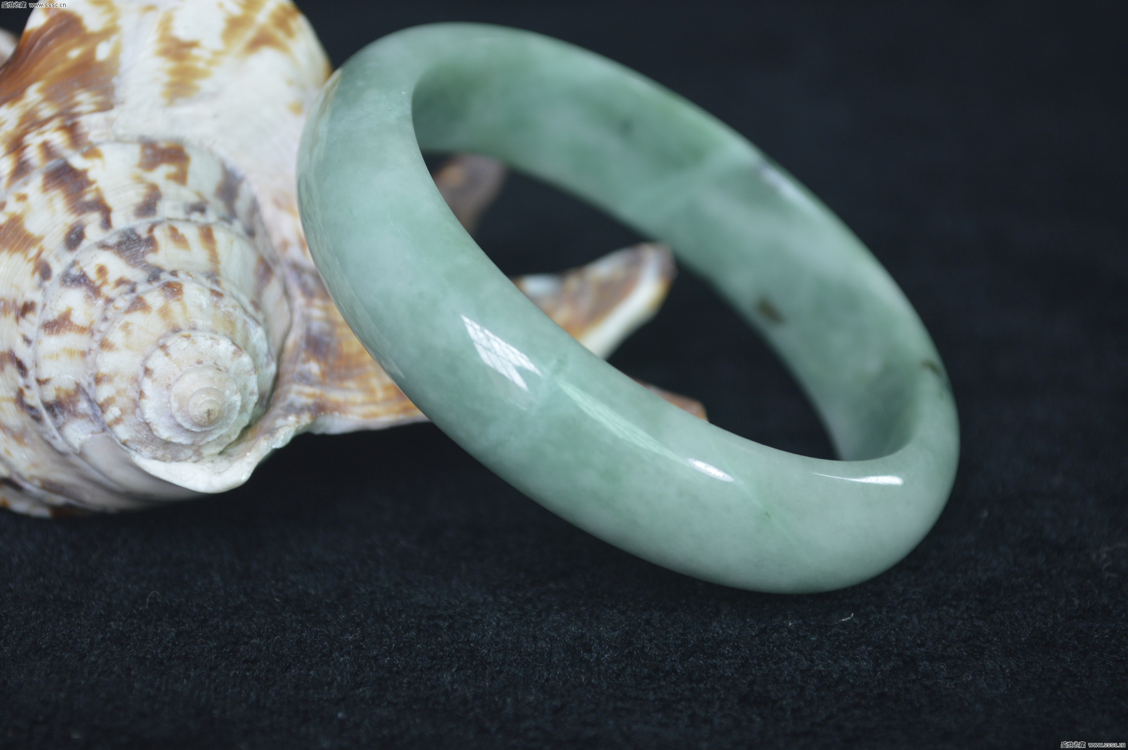 翡翠手镯怎么选比较好,翡翠手镯如何挑种水