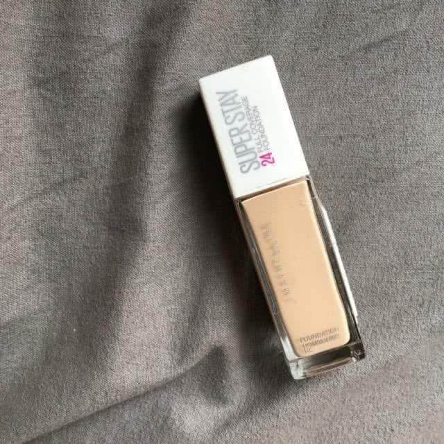 雅诗兰黛粉水油性肌肤,兰蔻和雅诗兰黛哪个粉底适合油皮