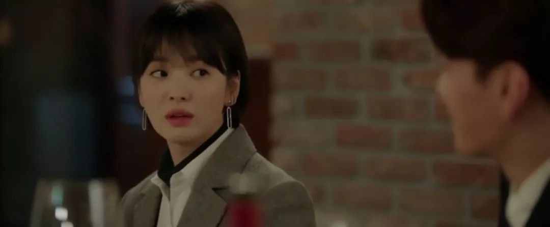 来不及吐槽《男朋友》剧情，我满眼都是宋慧乔的高领衫和大衣！