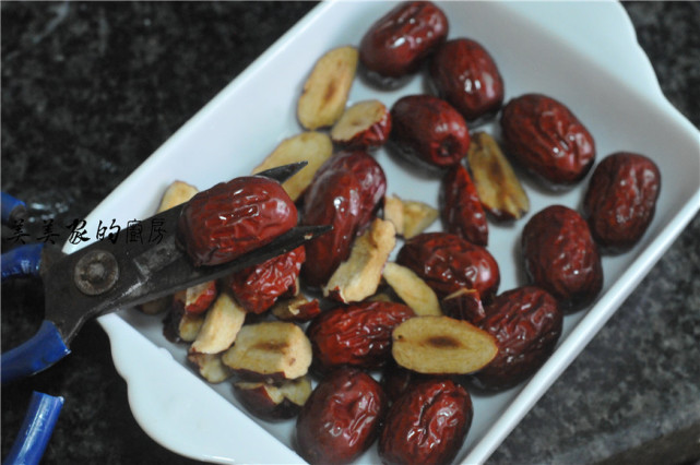 最近很火的水晶窝头,水晶窝头的家常做法