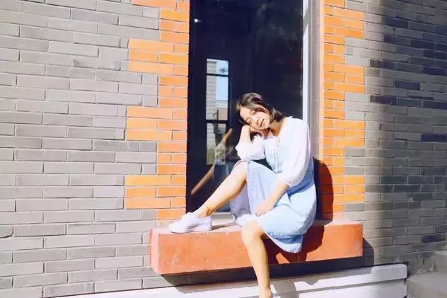 50-60岁秋景拍照摆姿,40至50岁拍照如何摆姿