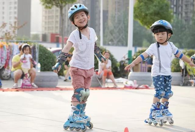 宝宝牙齿磕掉,儿童牙齿磕松了能自己好吗