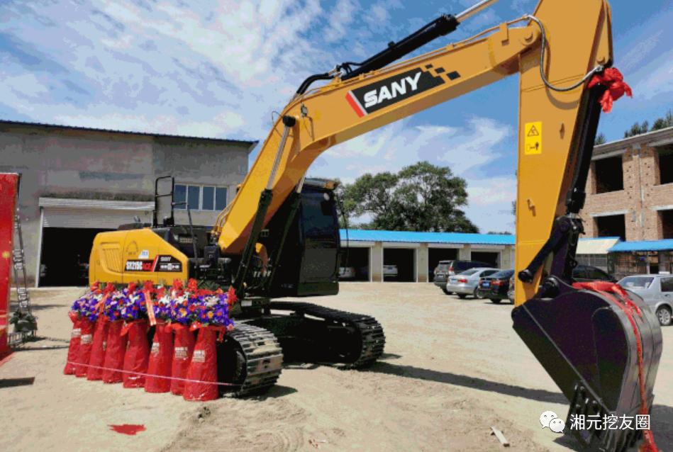 喜报：10台SY215ACE集体交机，这才是来自未来的挖机