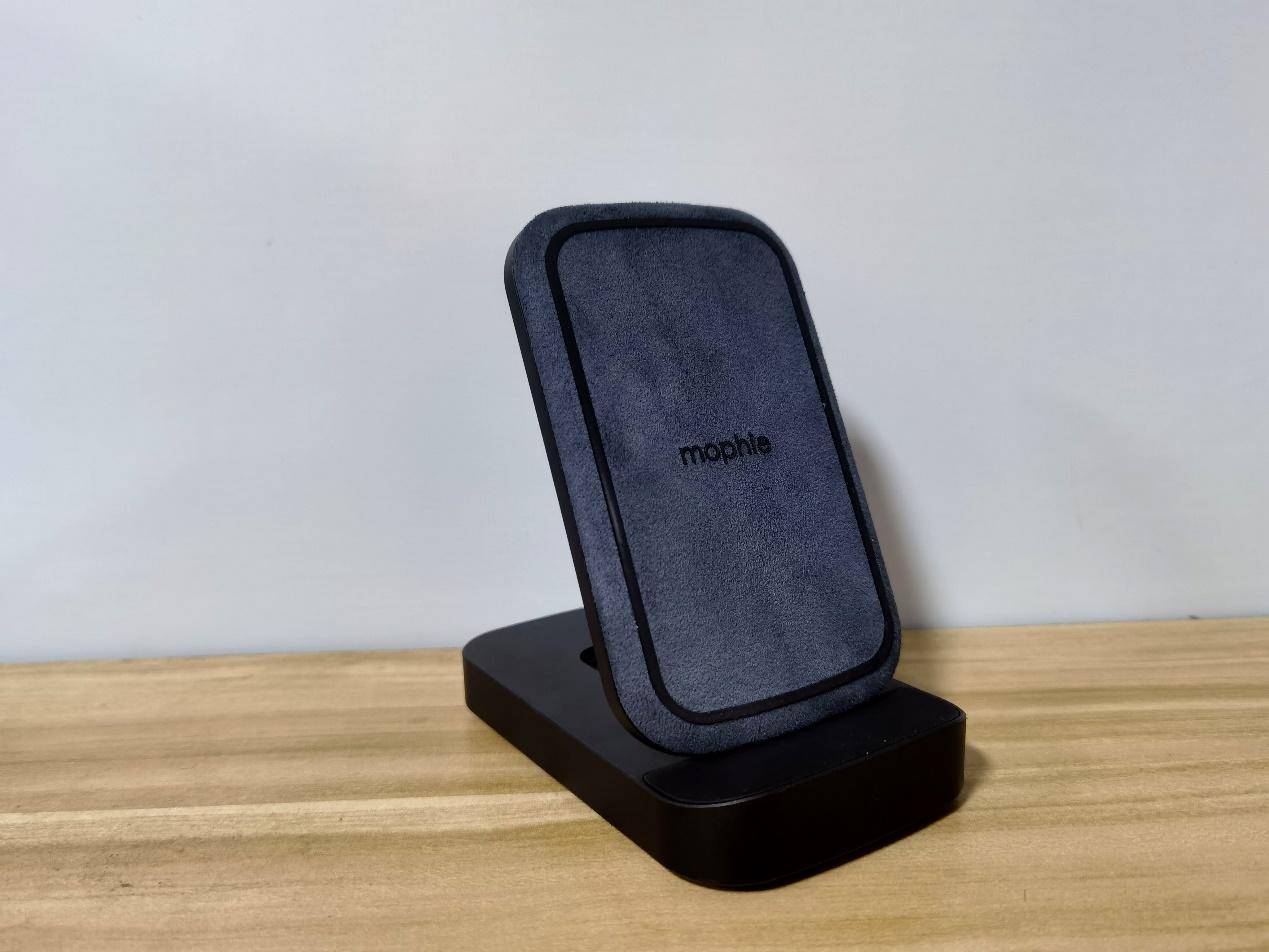 mophie无线充电宝测评,mophie无线充电宝评测