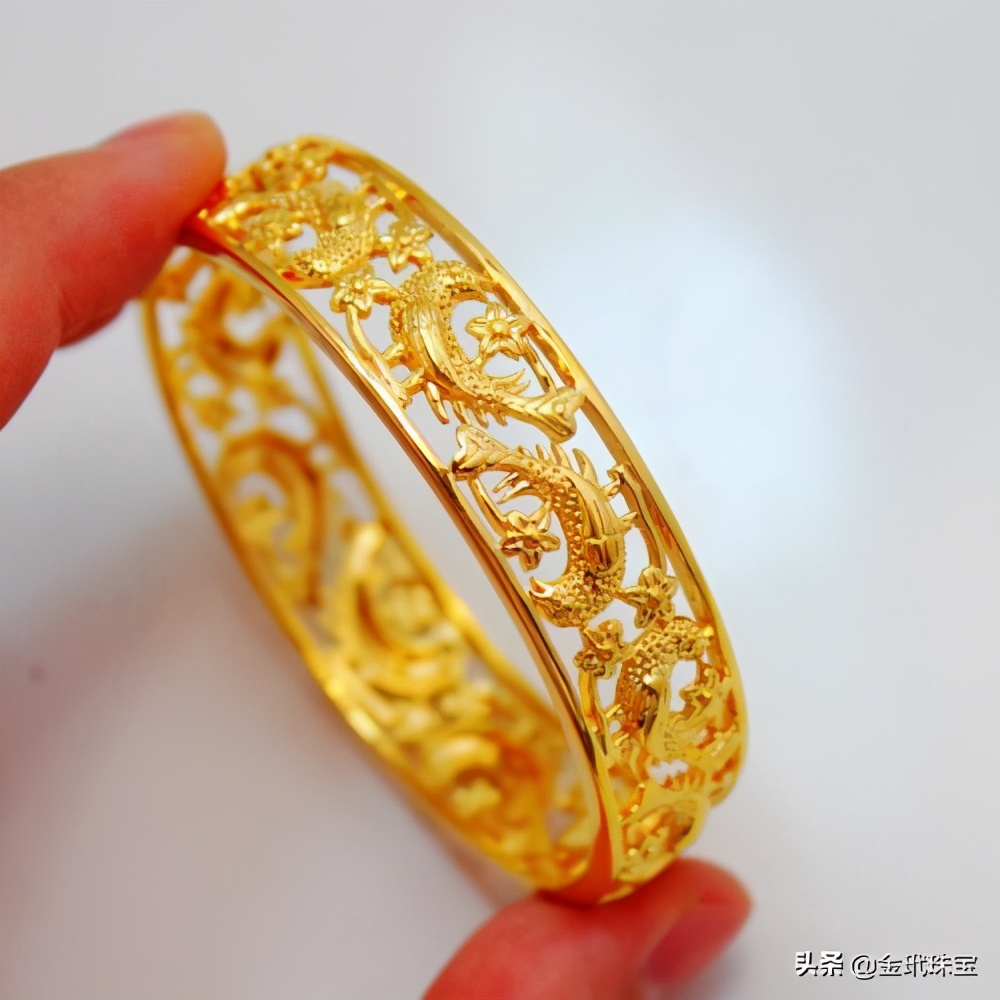 黄金首饰应该怎么清洗,去金店买了黄金克数不对怎么办