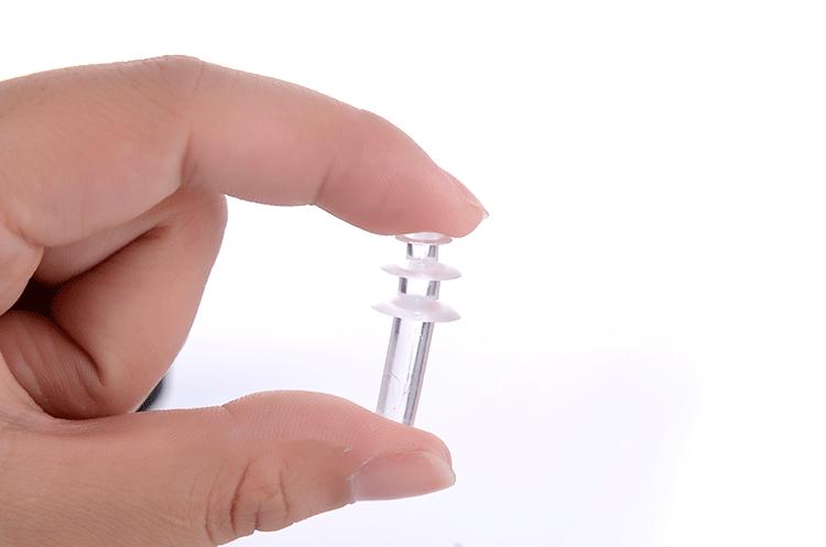 暑假去游泳该带些什么,夏天去游泳容易出现什么问题