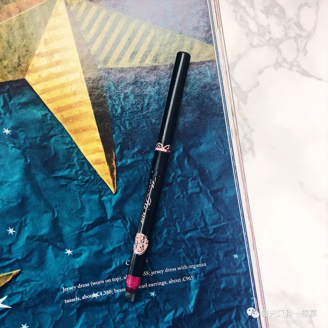 如何快速搞定一个简单的妆容,如何100块搞定全套化妆品