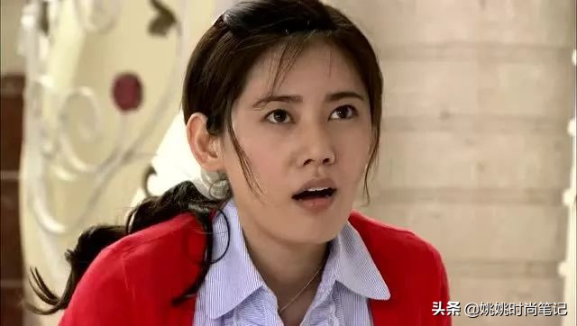 秋瓷炫颜值巅峰图,秋瓷炫运动装惊艳写真图片