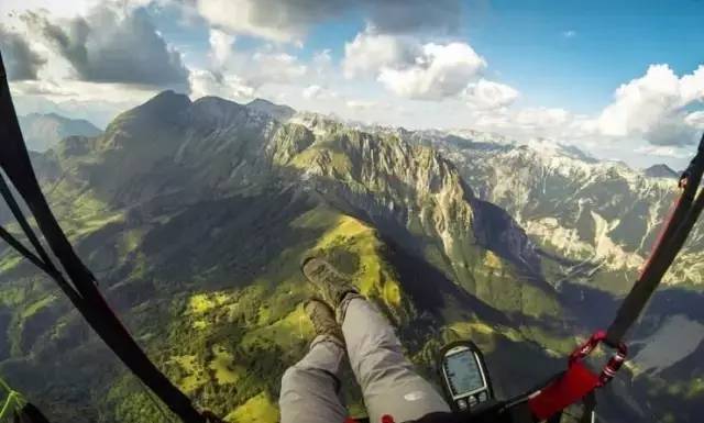 国内十大滑翔伞胜地排名,世界上十大滑翔伞