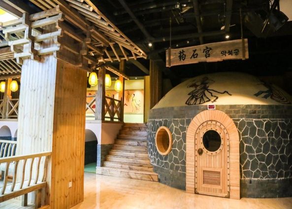 嘉峪关水立方温泉度假酒店开着吗,嘉峪关水立方温泉度假酒店怎么玩