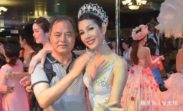 泰国如何区分人妖和女性,泰国怎样区分美女与人妖