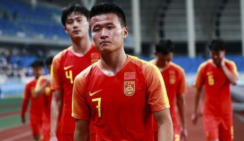 鱼腩变季后赛队昔日冠军蜕变背后,鱼腩球队逆袭史