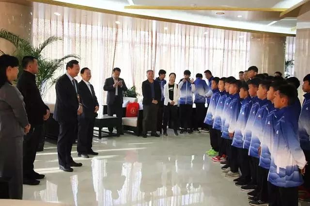 曹州武校足球比赛,曹州武校武术集体表演