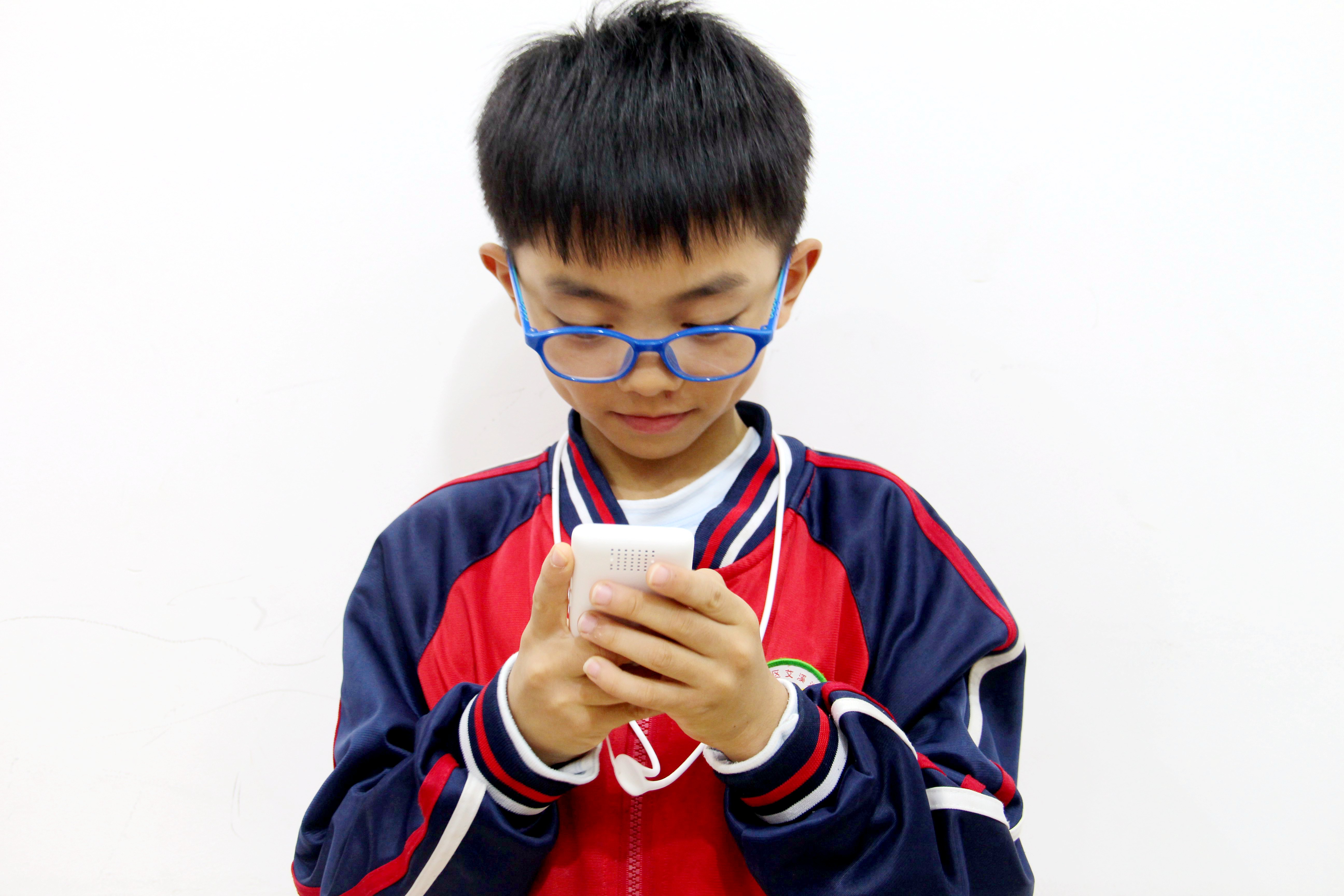 有道听力宝深度测评，从小学到大学的守护，“双减”下的自我救赎