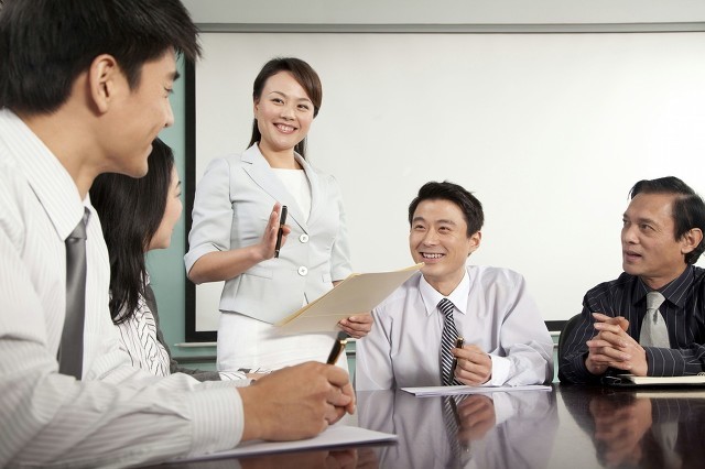 臀部长了个硬硬的肿块,臀部上长了一个肿块