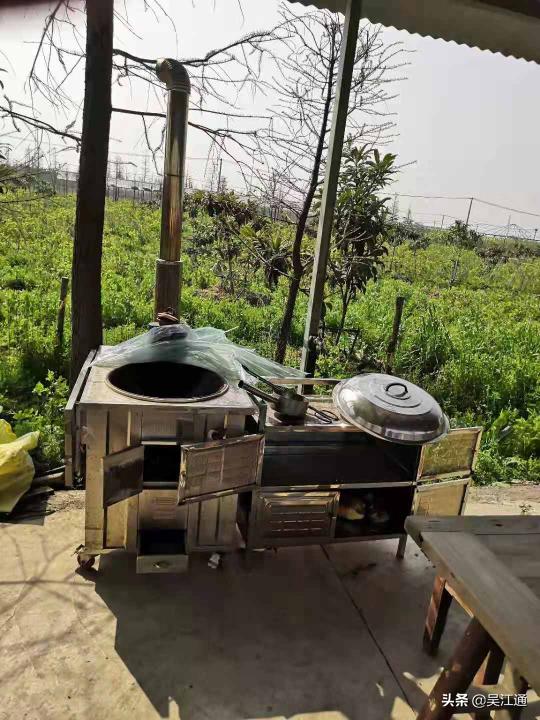 土灶的炊烟视频,一根柴火缕缕乡愁